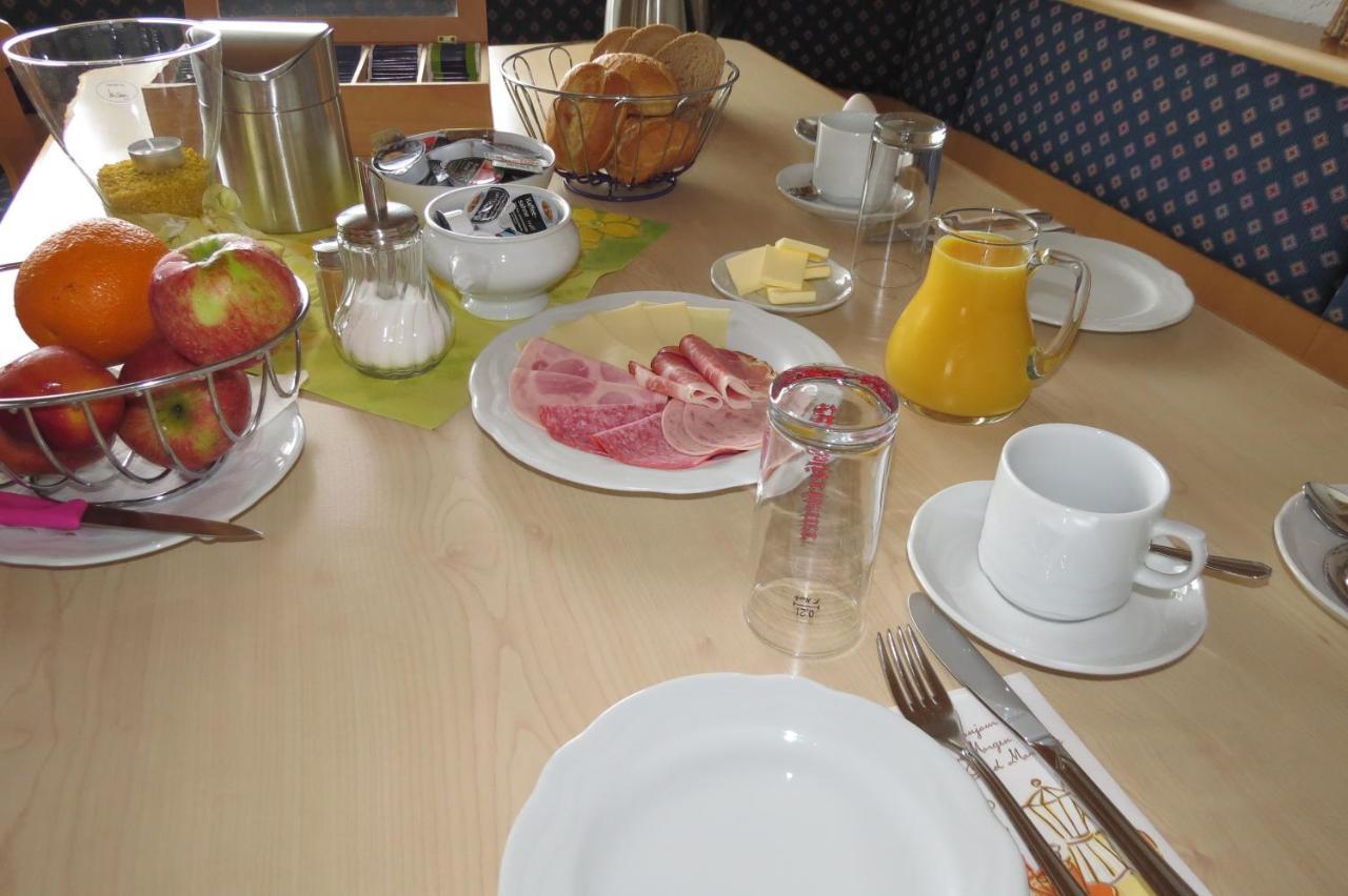 ホテル Buechelsteiner Hof Grattersdorf エクステリア 写真